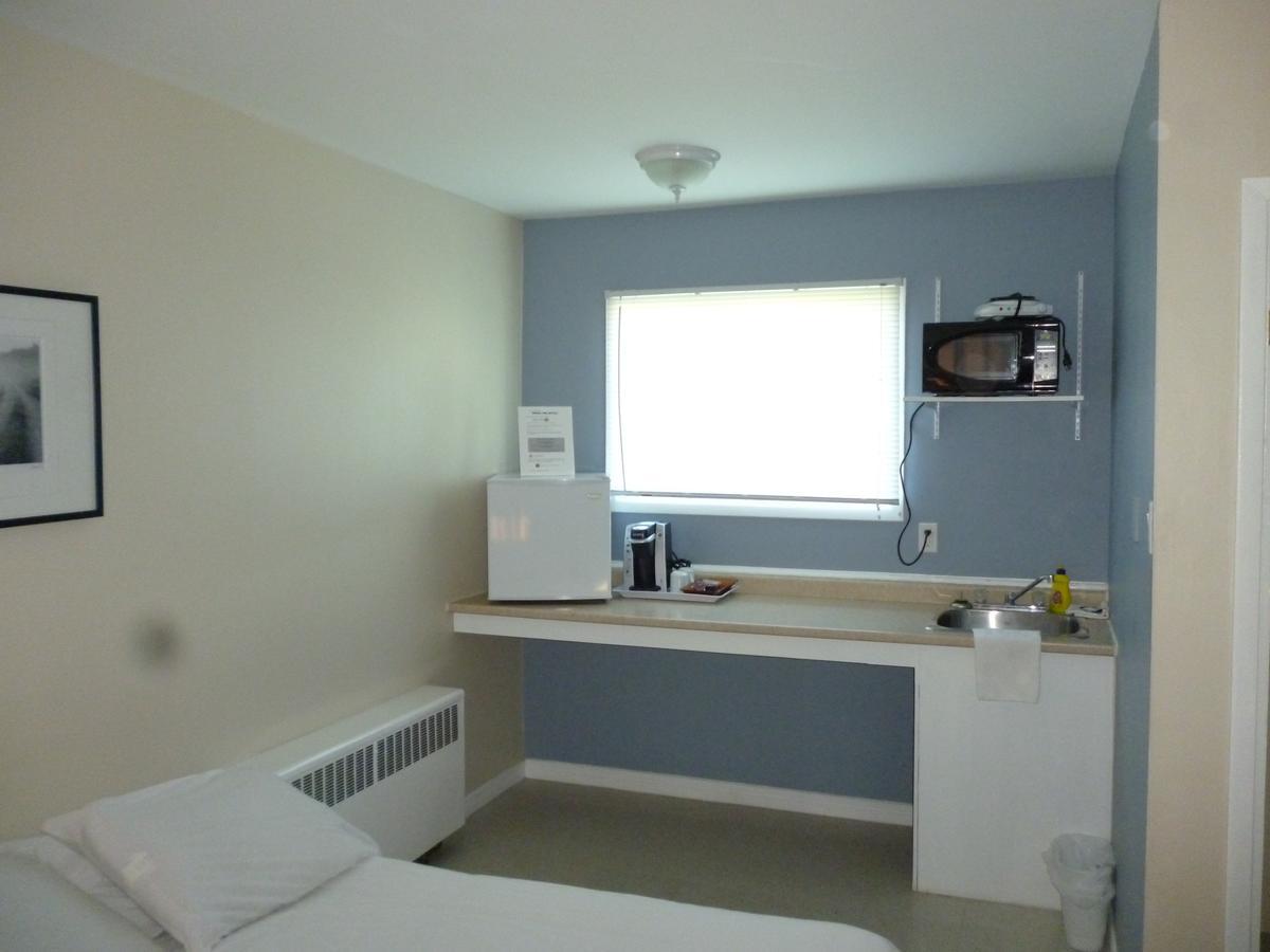 Wheel Inn Motel New Liskeard Bilik gambar